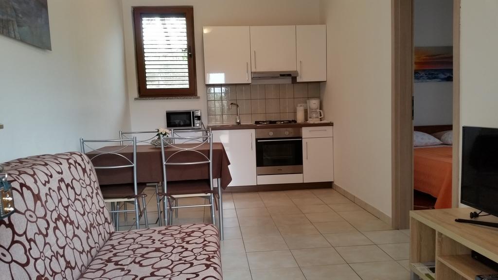 Apartment Labin Szoba fotó